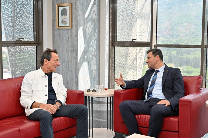 Başkan Zeyrek, Ahmet Nazif Zorlu’yu Konuk Etti