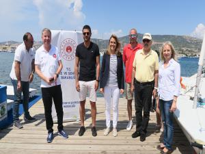 ÇEVRECİ YELKENCİLER, FOÇADA İŞ BAŞINDA