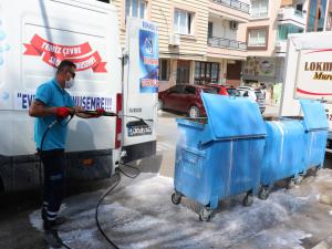 YUNUSEMREDE KONTEYNERLER DEZENFEKTE EDİLİYOR