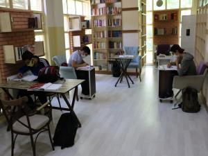 YUNUSEMRE MİLLET KIRAATHANESİ KAPILARINI AÇTI