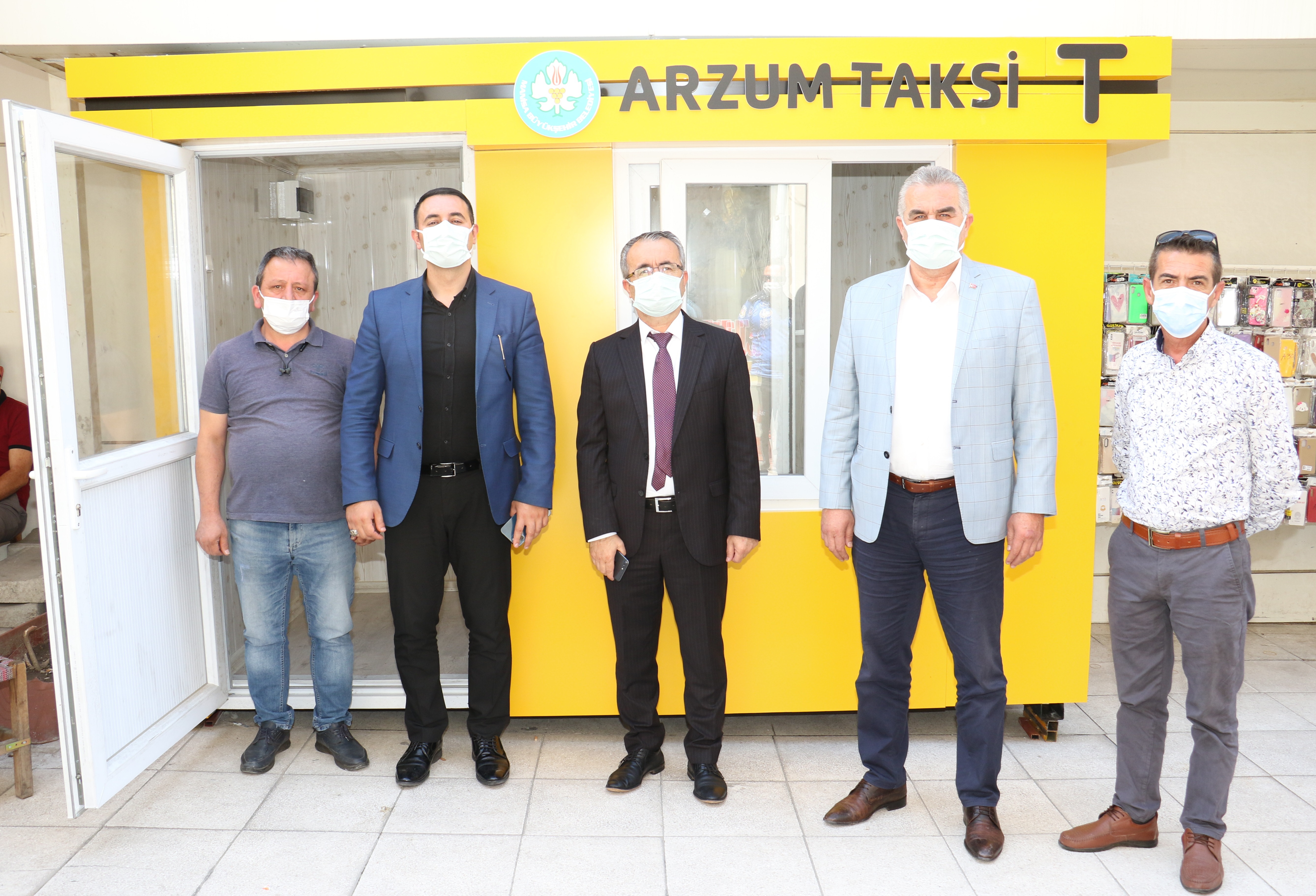 Büyükşehir, Taksi Duraklarını Yeniliyor