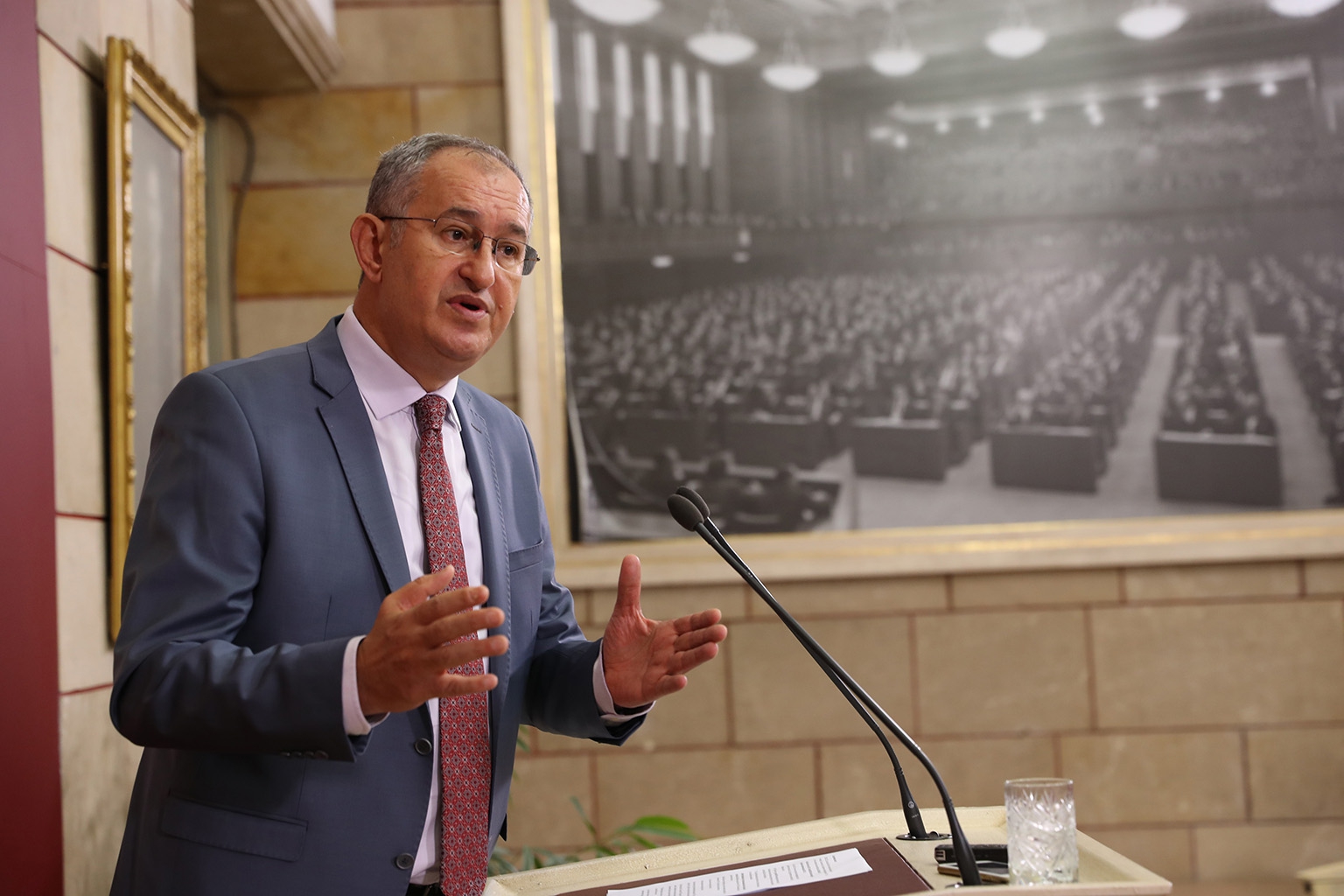 ÇAYKUR’un depoları dolu kasası boş!