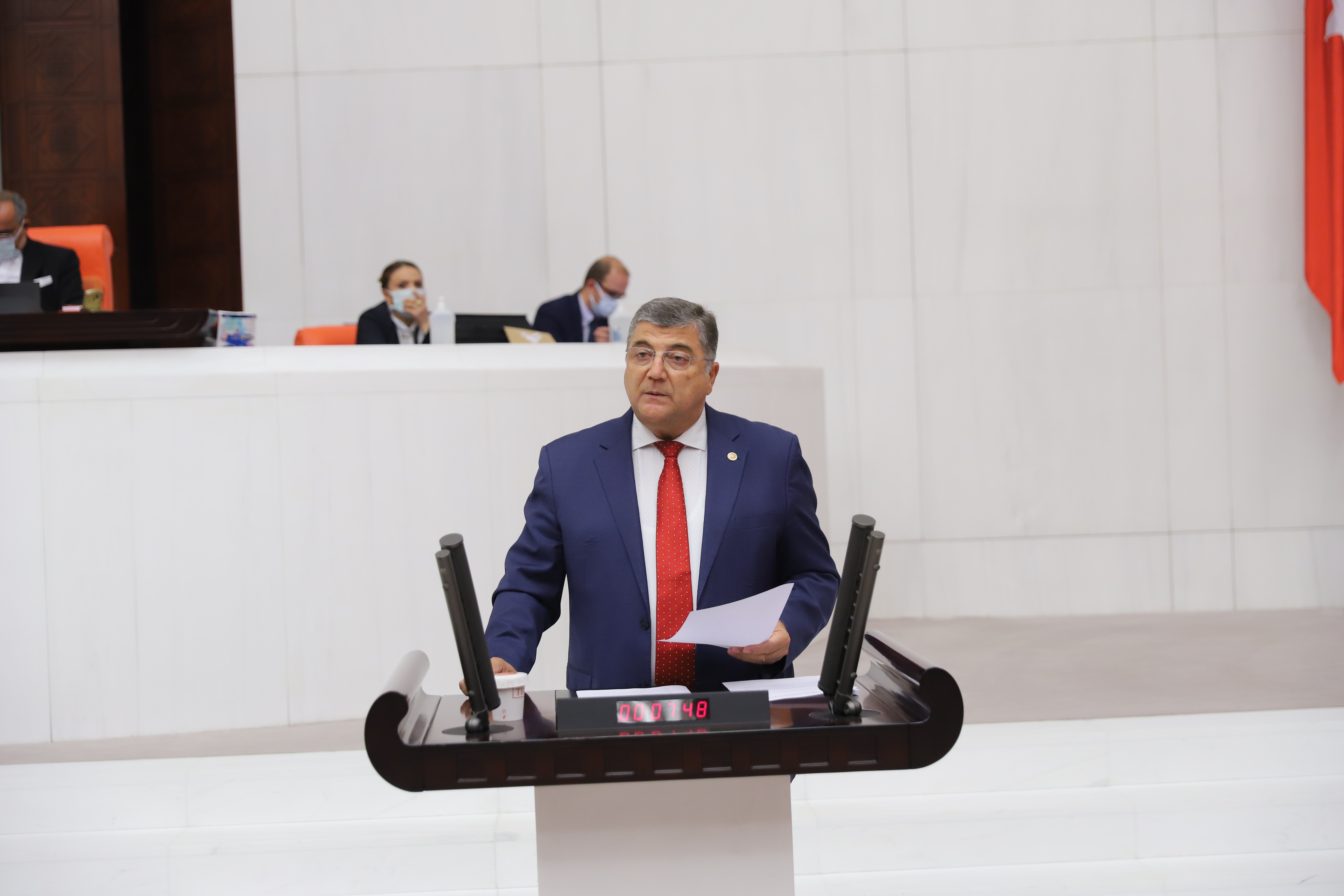 CHP’li Sındır, “Öğretmenevleri de kadro bekliyor”