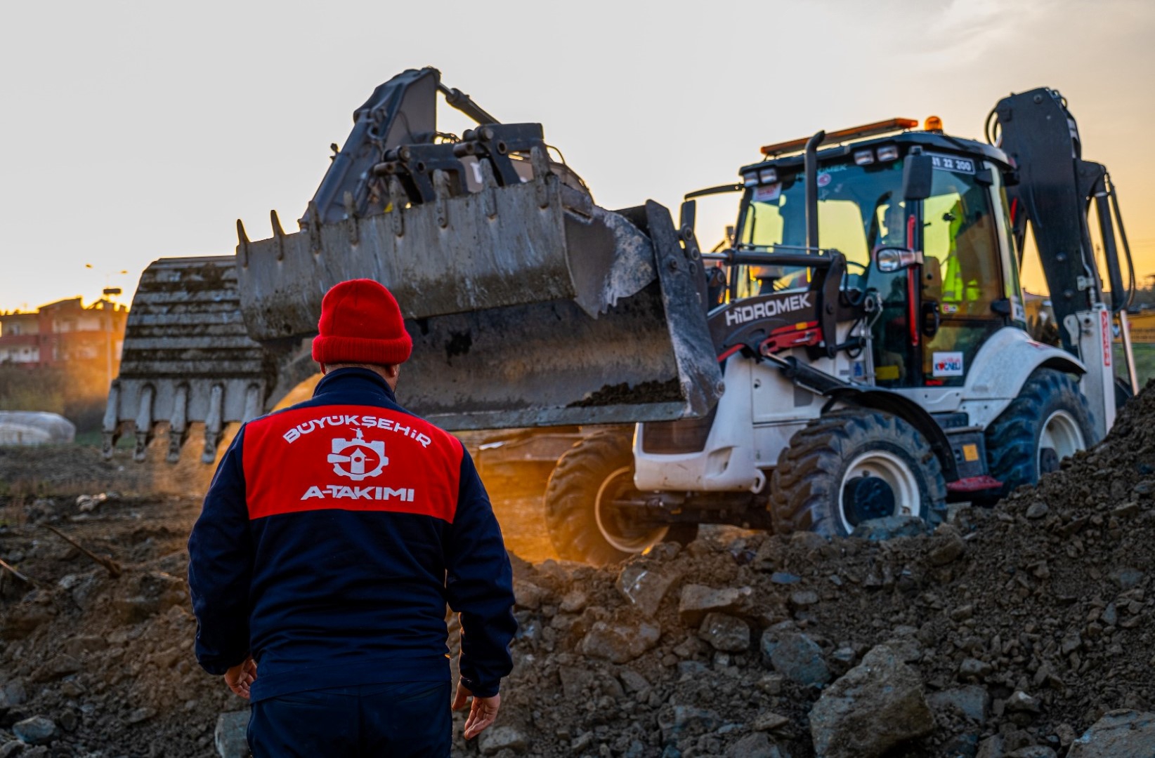 Hatay Defne’ye çadır kent kurtulmaya başlandı
