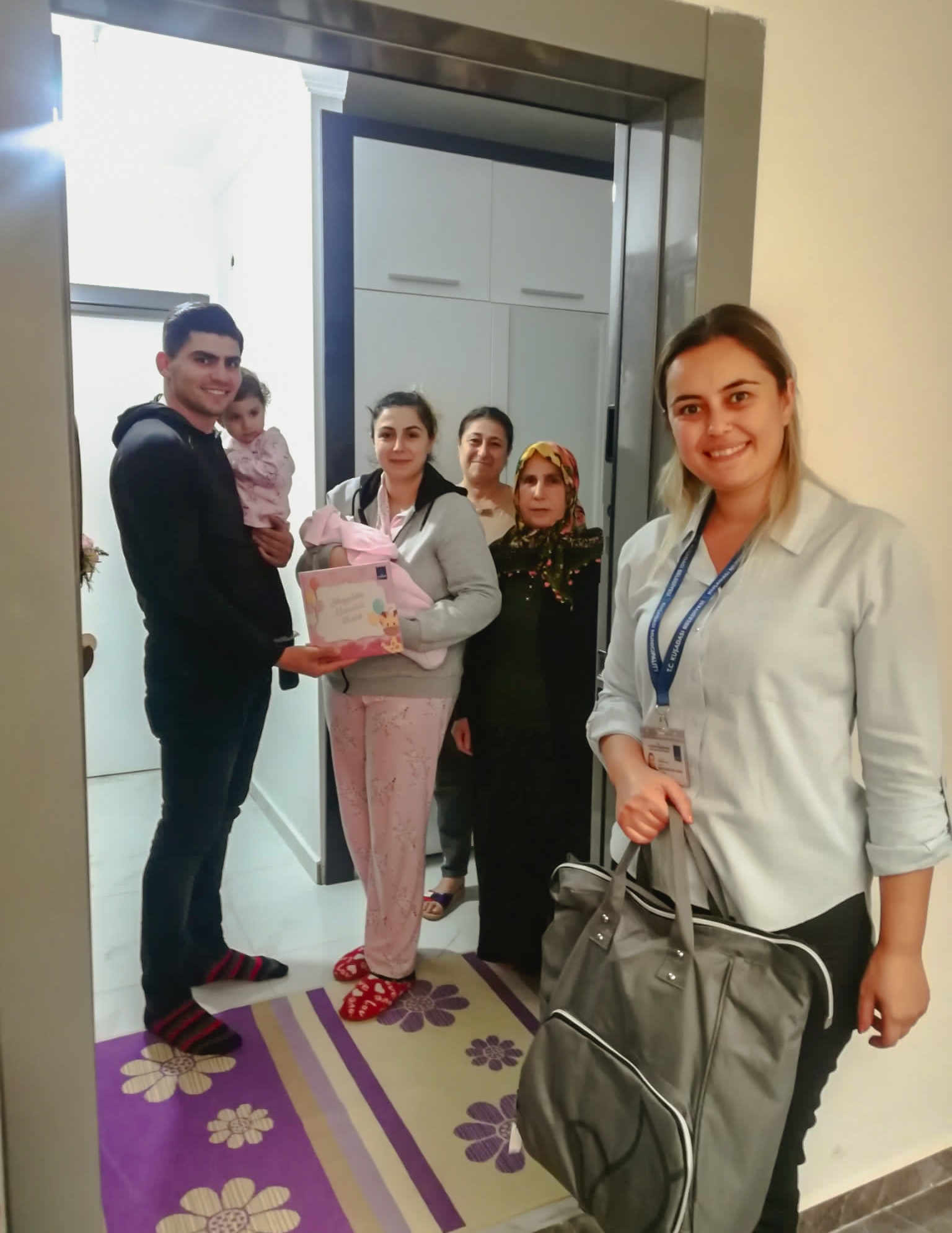 Kuşadası Belediyesin'den Yıl Boyunca 280 Bebeğe Hoşgeldin ziyareti