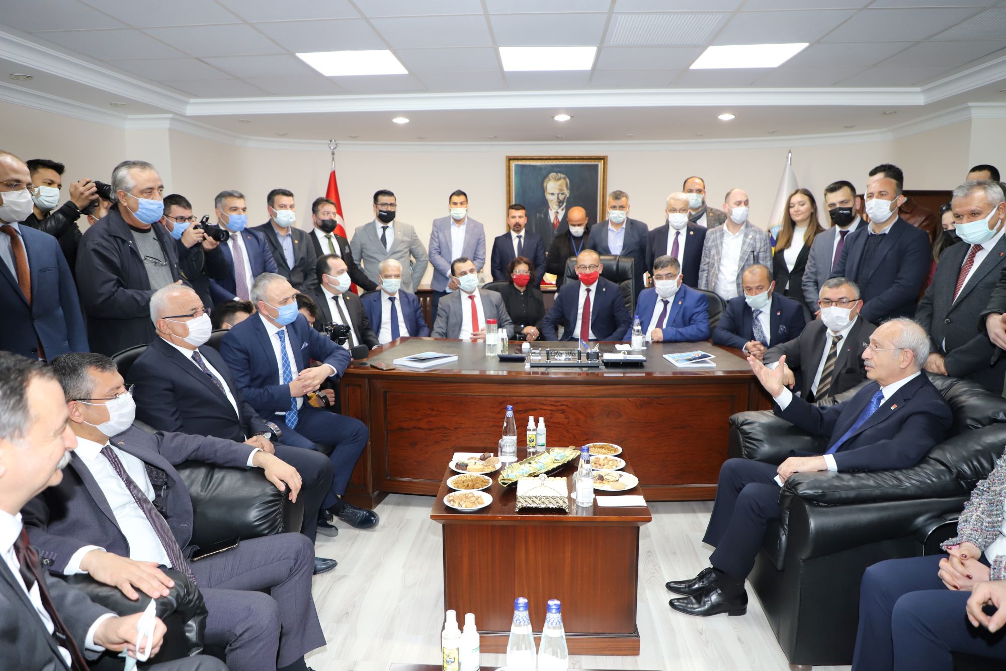 Turgutlu Belediyesinden Toplu Açılış Şöleni
