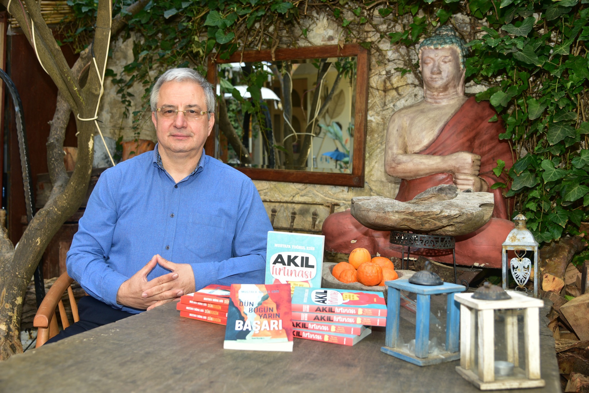 Yazar Mustafa Tuğrul Edis’ten ard arda iki kitap